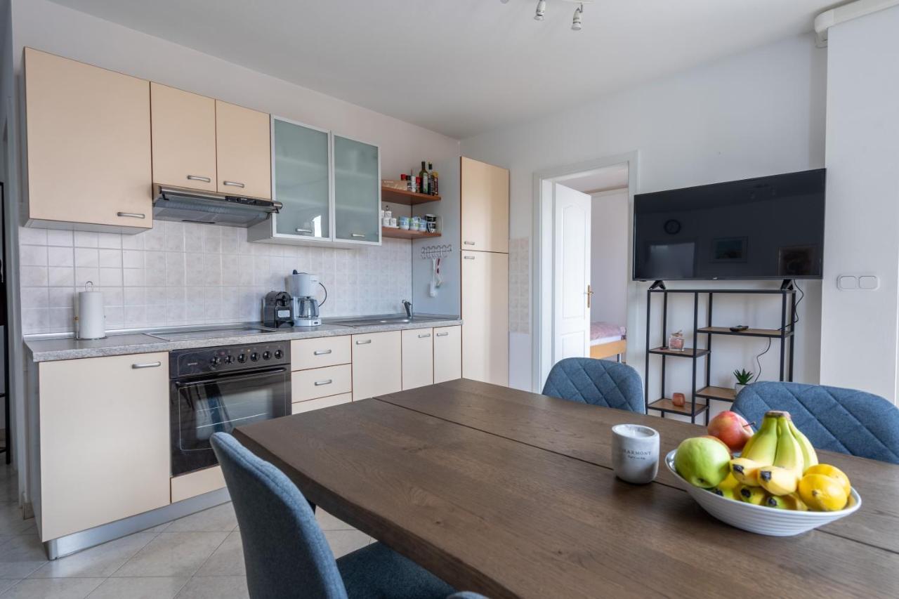 Charmante Wohnung Fusslaeufig Zum Meer In فونتانا المظهر الخارجي الصورة
