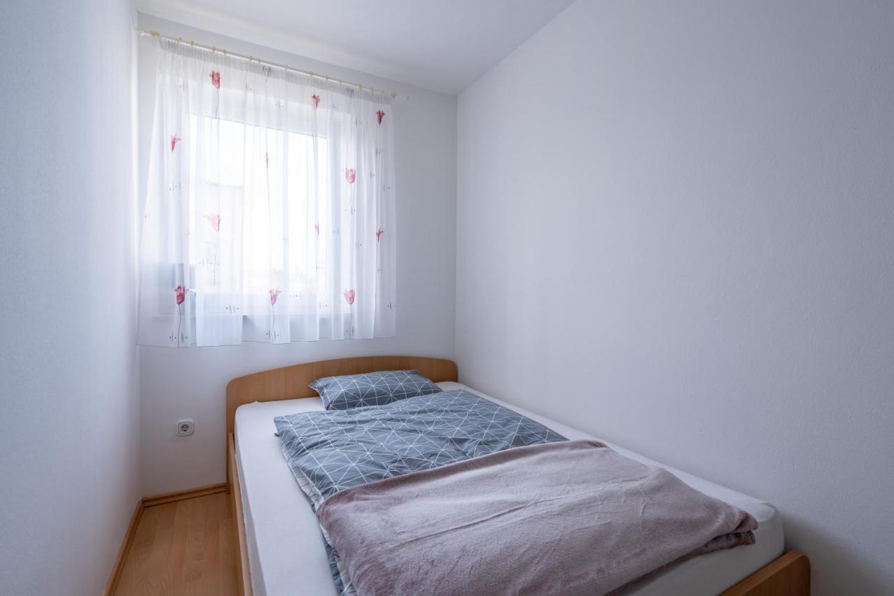 Charmante Wohnung Fusslaeufig Zum Meer In فونتانا المظهر الخارجي الصورة